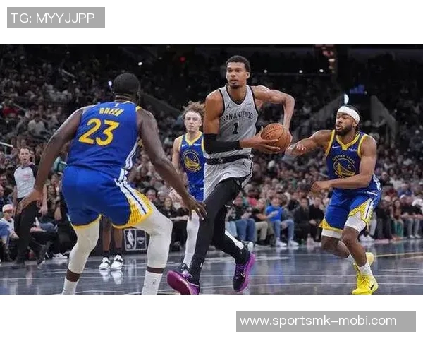 马刺主场对决开拓者文班亚马出战成疑引发关注