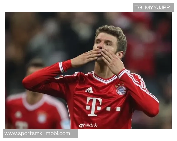 穆勒回归拜仁主场观看比赛坐赫内斯专属座位引发球迷热议 穆勒回归拜仁主场观看比赛坐赫内斯专属座位引发球迷热议