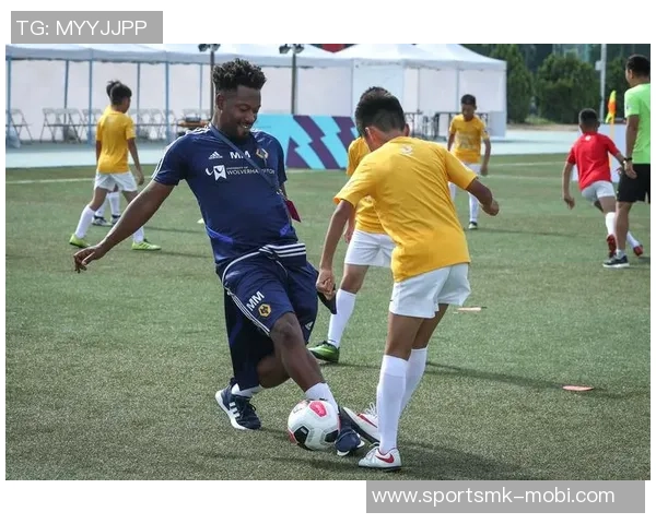 北京国安天赋日活动在天坛体育中心成功举办U12梯队选拔赛吸引众多小球员参与